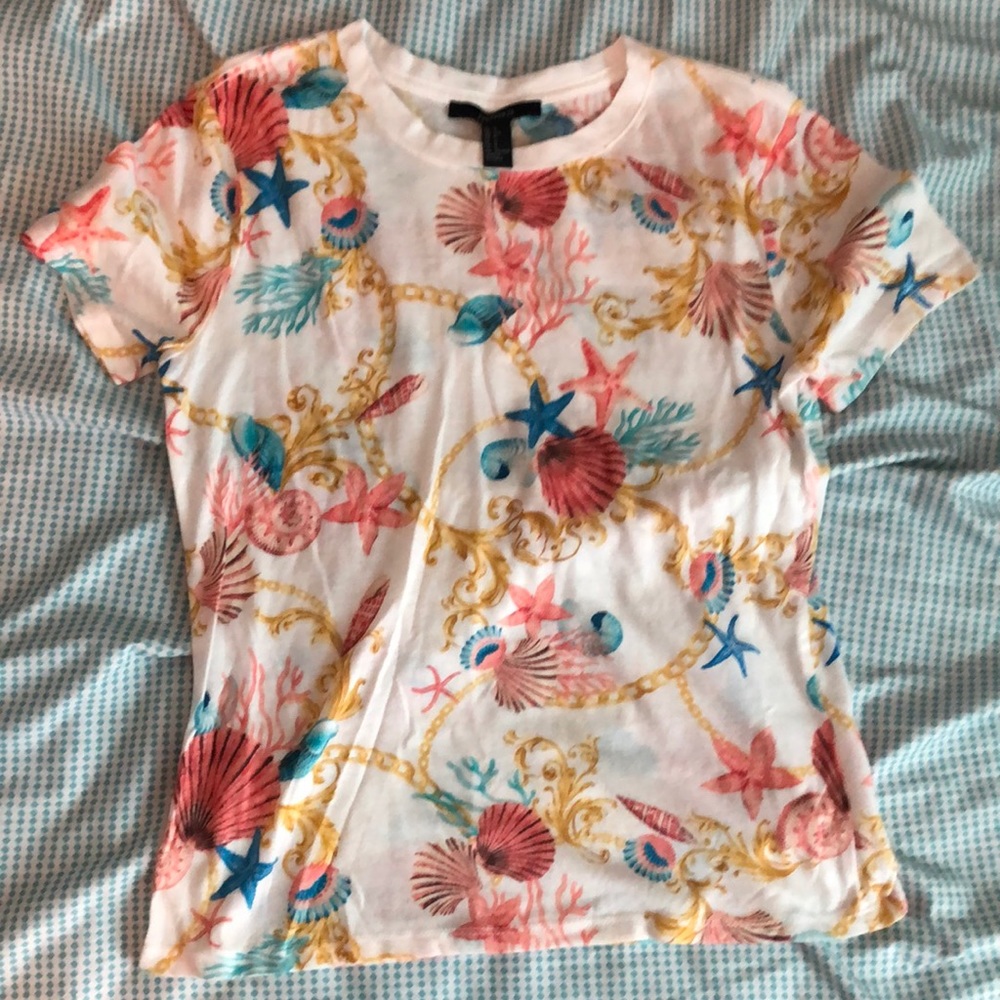 Coral design Top
